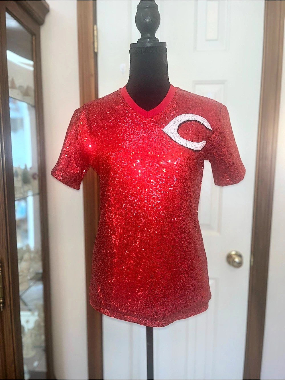 Genuine Cincinnati Reds Merchandise DE LA CRUZ #44 sequence shirt